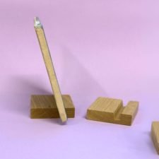 Houten tegelhouder zijaanzicht